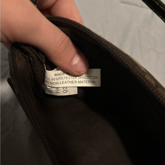 Little Brown Purse! 👜 - Picture 4 of 4